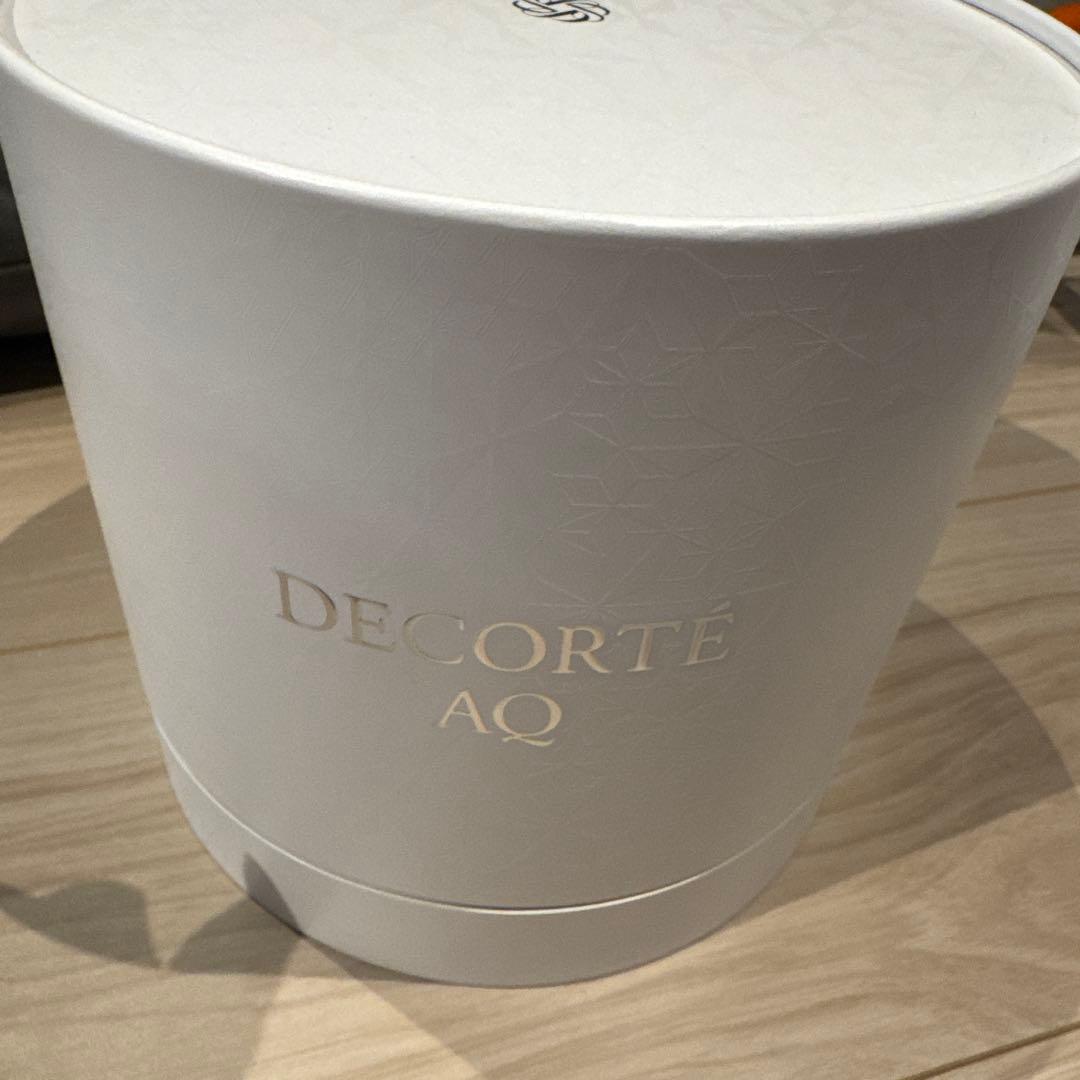新品未使用　DECORTE AQ ラディアンスコフレⅡ