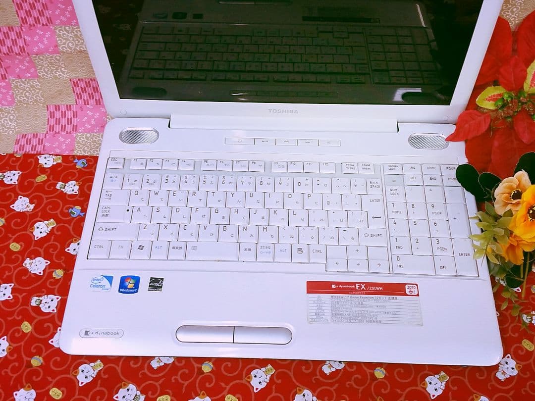 美品/東芝/HDD500GB/ホワイトノートパソコン/Win10/ソフト多数