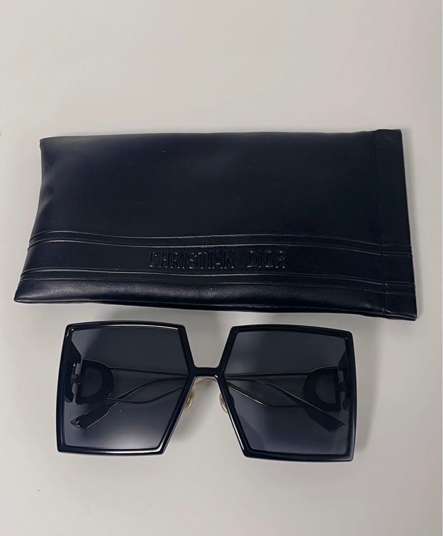 diorスクエアロゴブラックサングラス