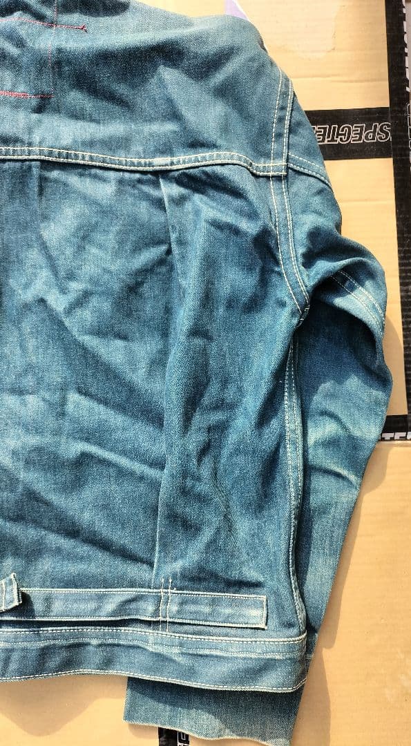 Myday公式アカウント01 Levis RED 2003E