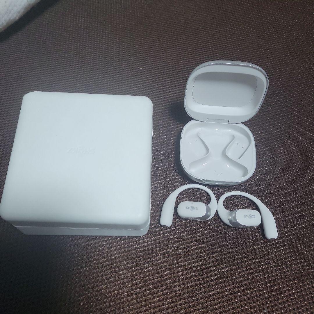 SHOKZ　OPENFIT2+ 骨伝導イヤホン ホワイト 充電ケース付き
