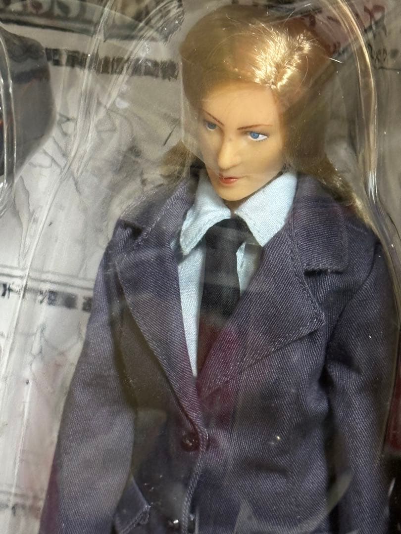 レディースミッション　ドイツ空軍 通信補助員 フローラ・ボーマン