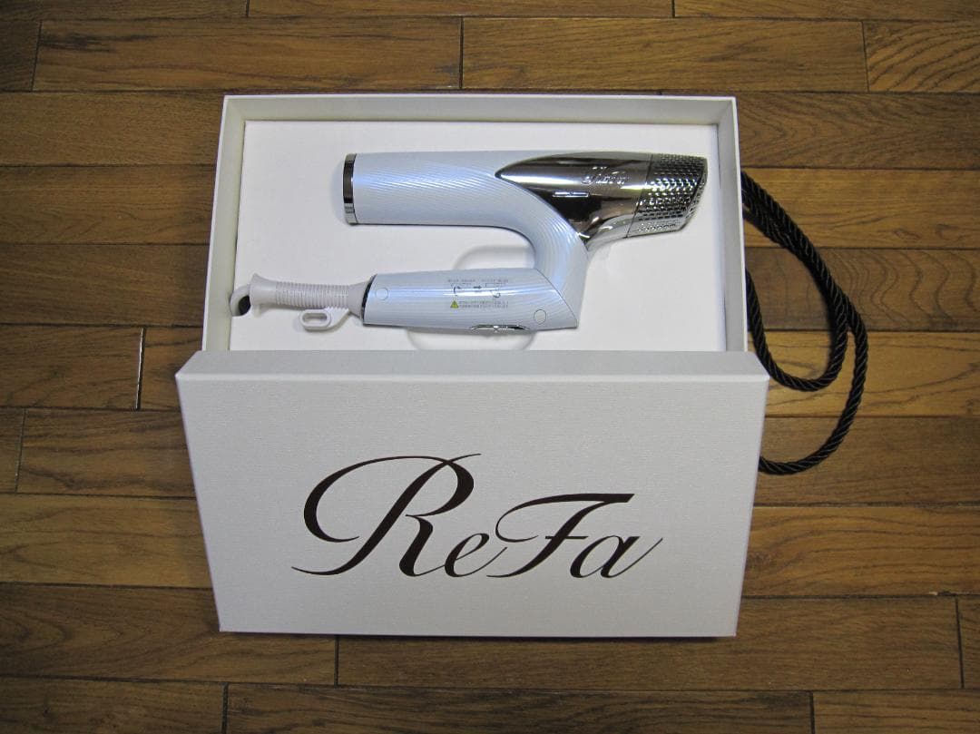 【新品・未使用】2025年12月 ReFa ビューテック ドライヤー スマート