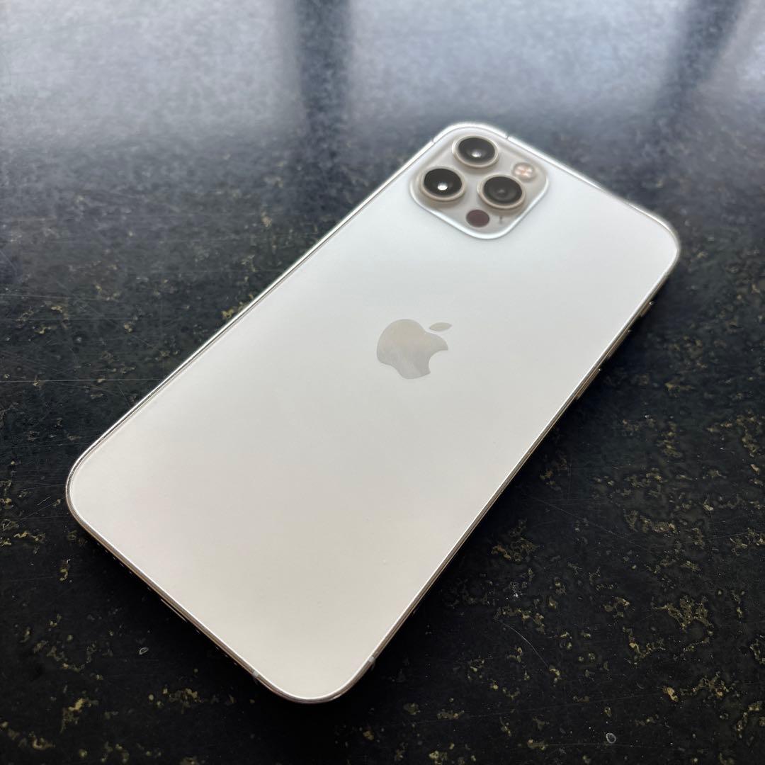 iPhone 12 pro 128G バッテリー76%