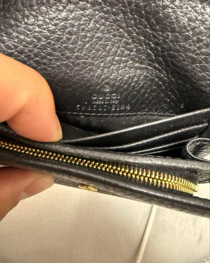 てん。 早い物勝ち!!希望価格交渉あり!! GUCCI 黒 レザー 財布