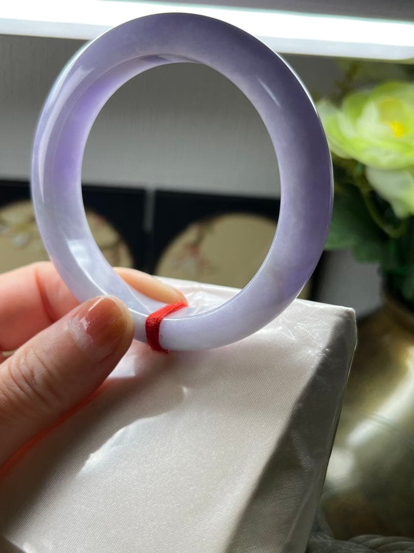 コレクションレベル‼️高級品、最高峰色濃いラベンダー翡翠バングル　鑑定書付き