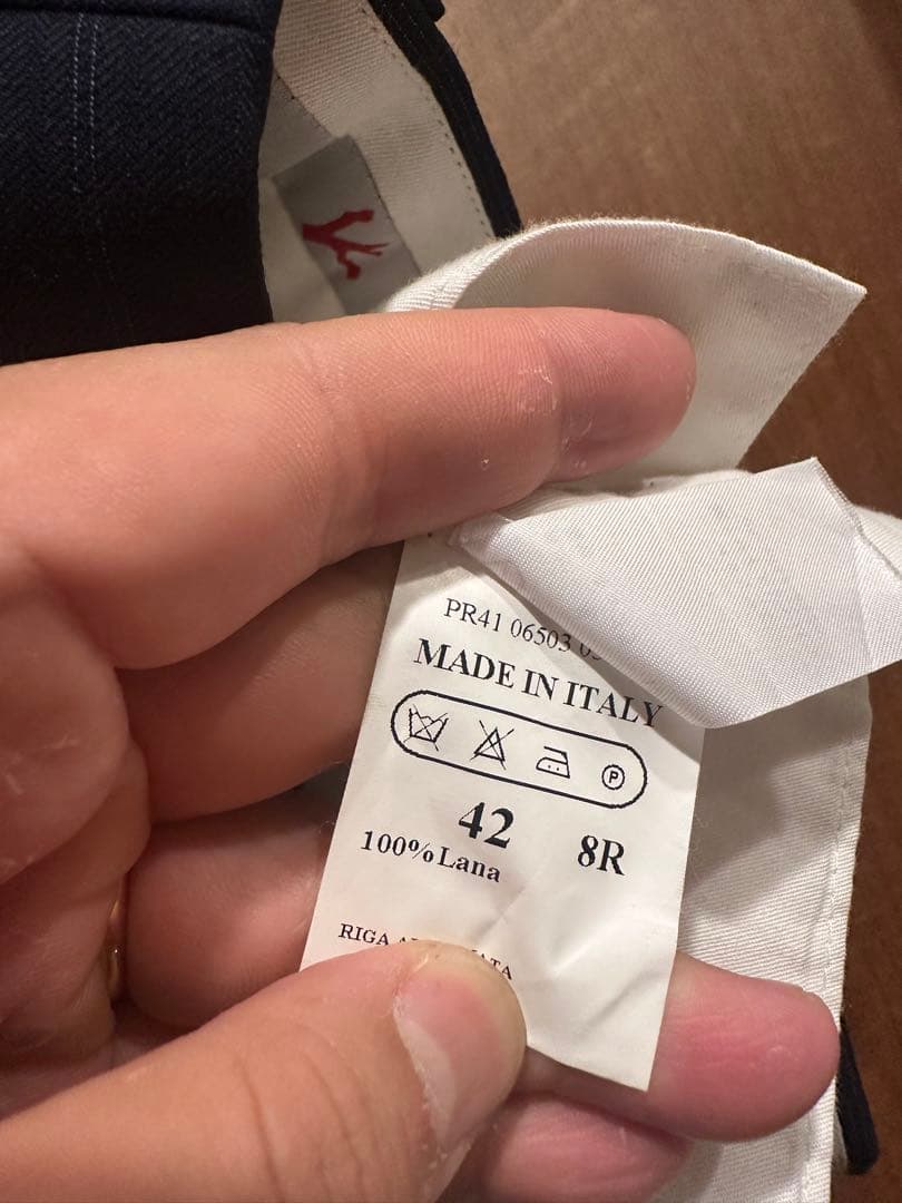 イザイア⭐️現行‼️未使用級‼️42⭐️ネイビーストライプ⭐️セットアップ‼️定価40万