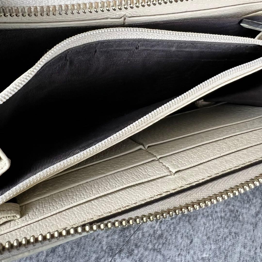 GUCCI GGキャンバス ラウンドファスナー長財布 プレート