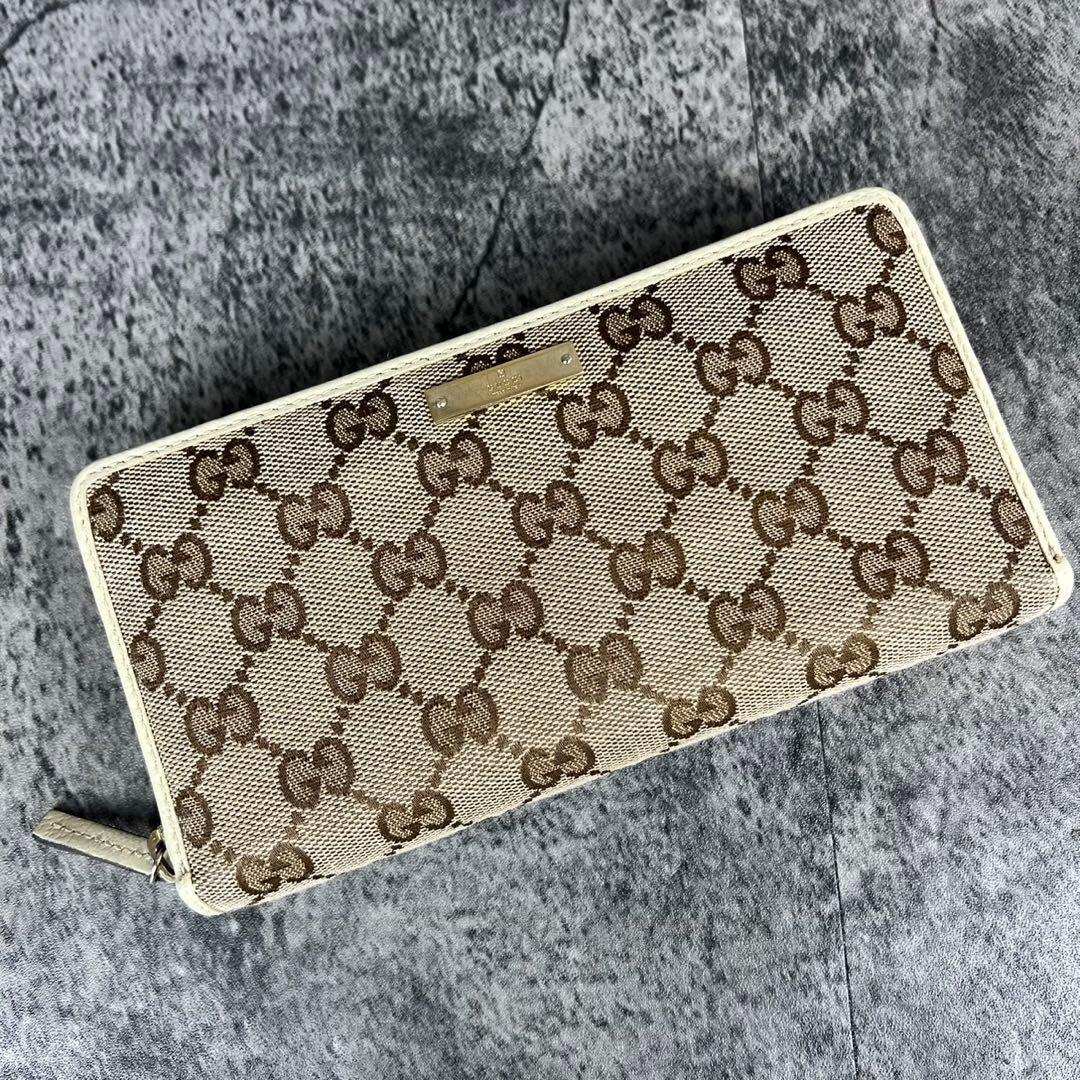 GUCCI GGキャンバス ラウンドファスナー長財布 プレート