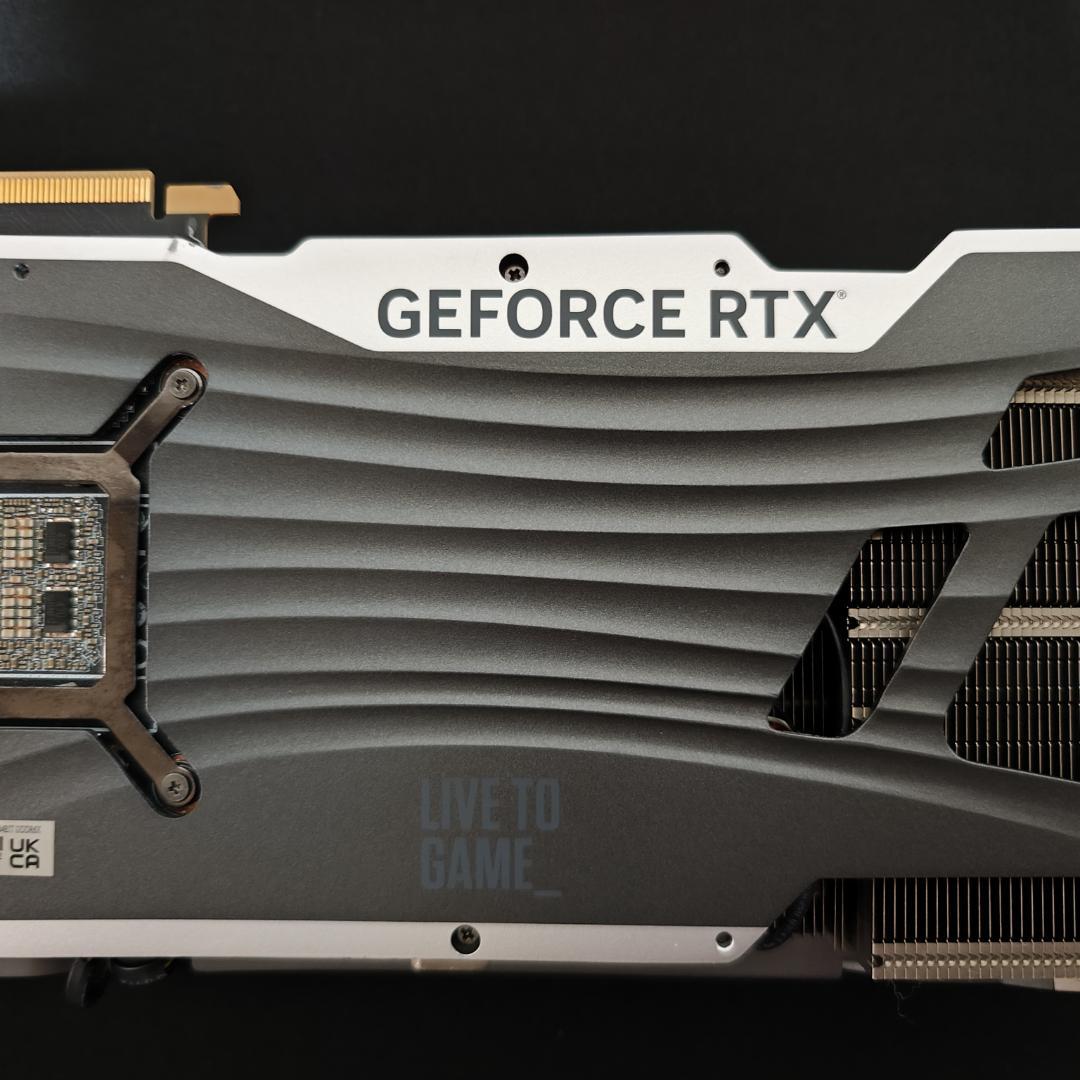 グラフィックボード・グラボ・ビデオカード GEFORCE RTX 4090 AMP EXTREME AIRO 24GB