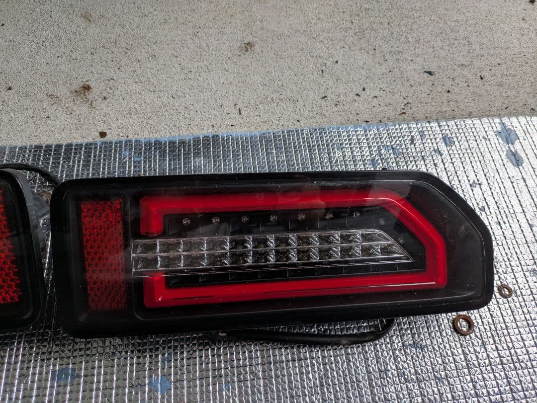 ジムニー エムブロ サンダーフルLEDテールランプ