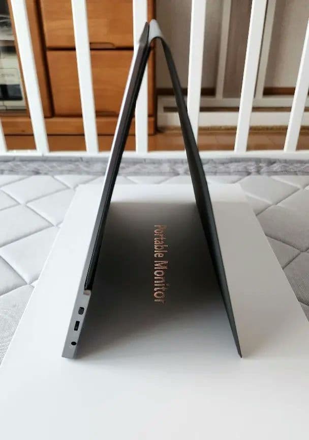 kksmart ポータブルモニター 13.3インチ