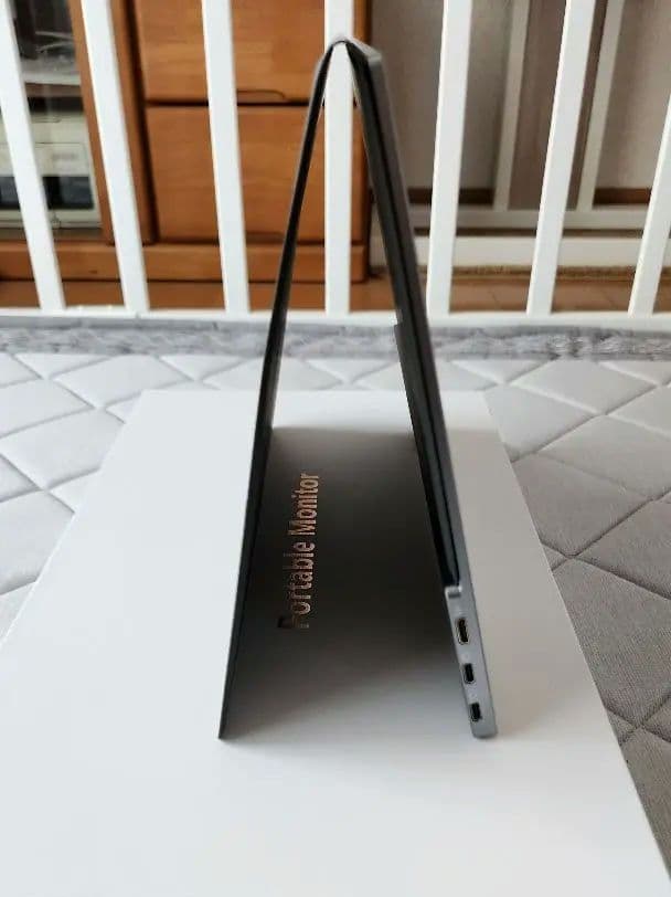 kksmart ポータブルモニター 13.3インチ