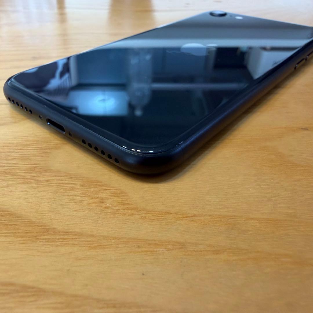 iPhone SE 第3世代　ミッドナイト 64GB バッテリー最大容量97%