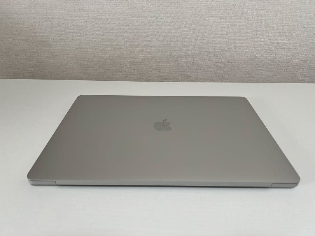Apple MacBook Pro 2019 16インチ i7
