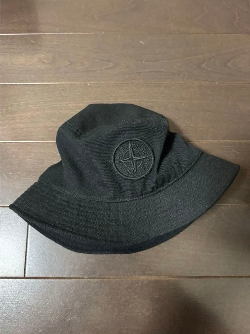 爆*枚様 STONE  バケットハット ブラック