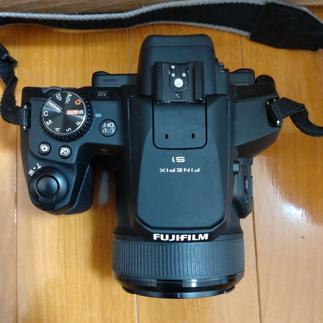 デジタルカメラ FUJIFILM FinePix S1