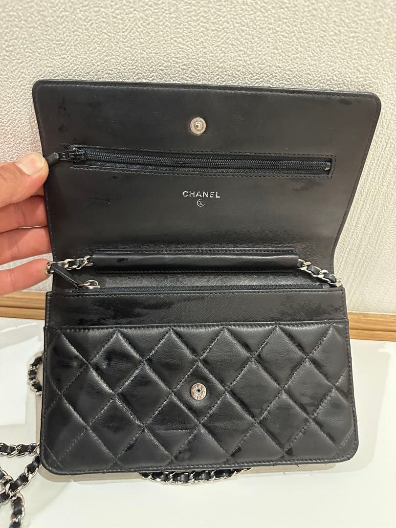 CHANEL（シャネル）　ラムスキン　チェーンウォレット　ココマーク