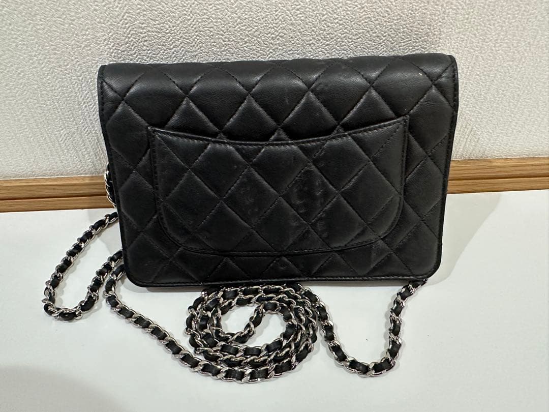 CHANEL（シャネル）　ラムスキン　チェーンウォレット　ココマーク
