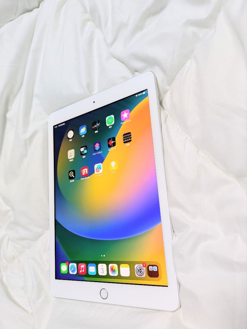 Apple iPad 第５世代)Wi-Fi 32GB シルバーMP2G2J/A