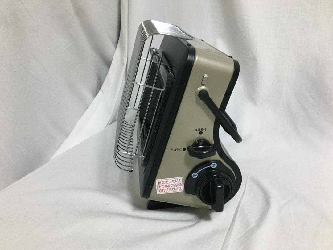 【未使用】イワタニ カセットガスストーブ ポータブルタイプ CB-CGS-PTB