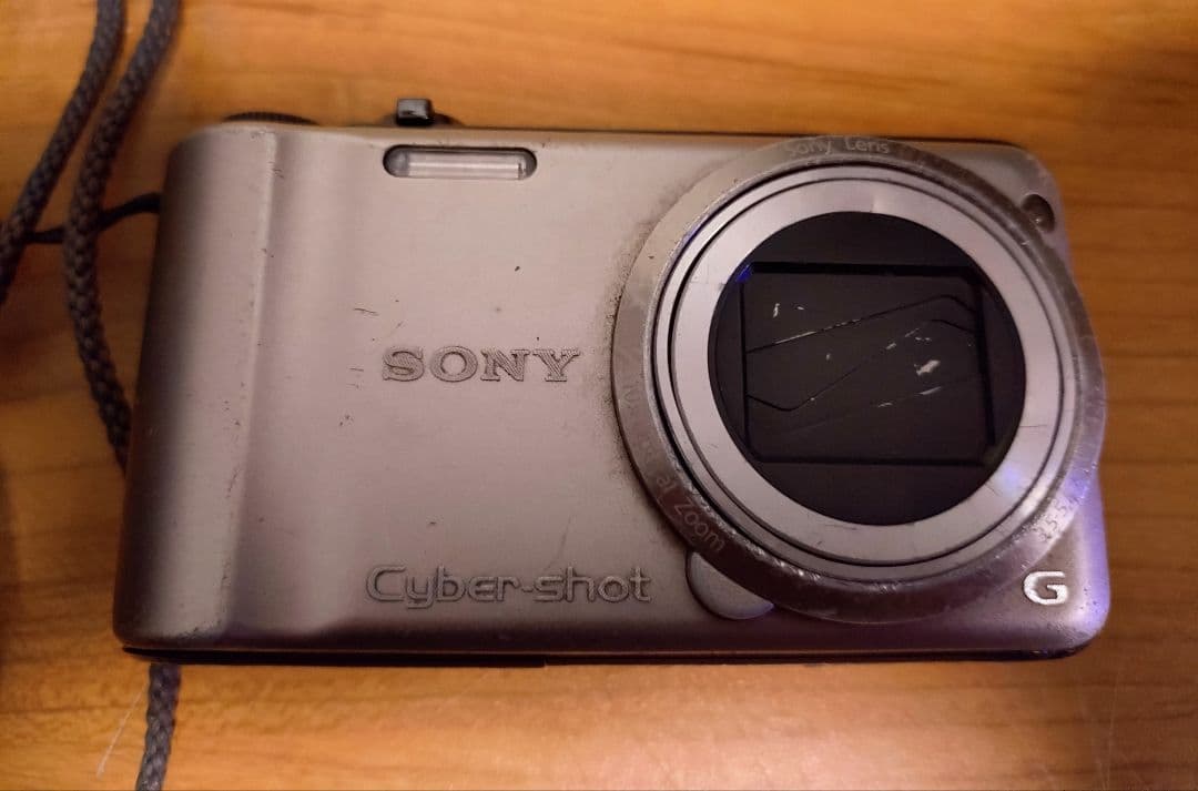 ■ソニー　デジタルスチルカメラ　DSC-HX5