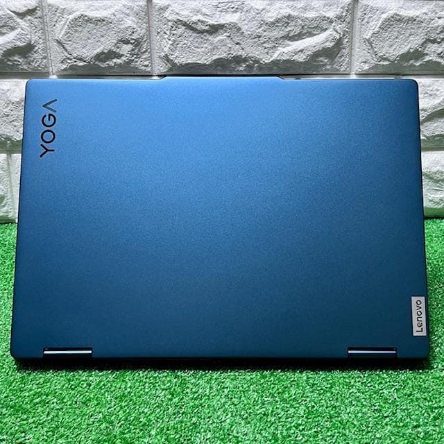 2023《ほぼ未使用》プレミアム2in1コンバーチブル！ Lenovo Yoga