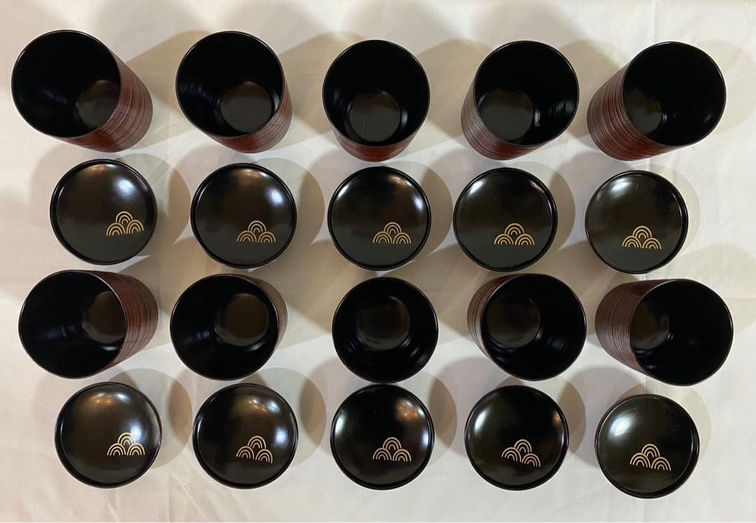 茶道具　箸洗い　溜塗小吸物椀　内青海波紋　10客入り