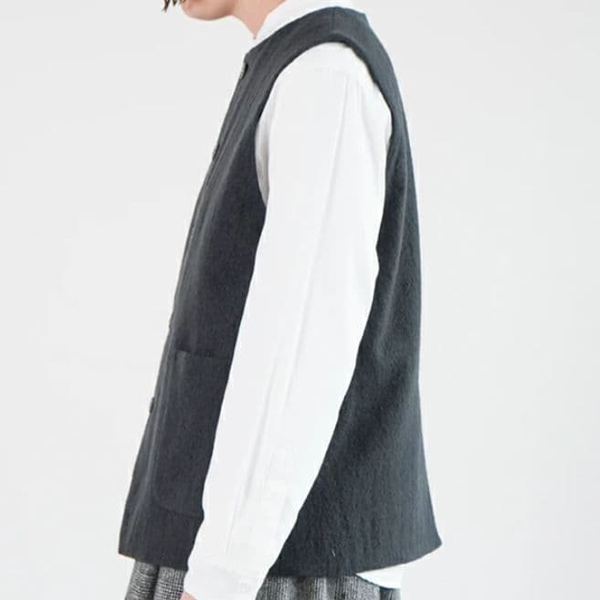 Veritecoeur ST-144 ベスト Uネック ウール 前開き ポケット