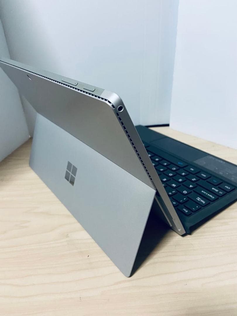 Windowsタブレット本体 Microsoft Surface Pro4 1724