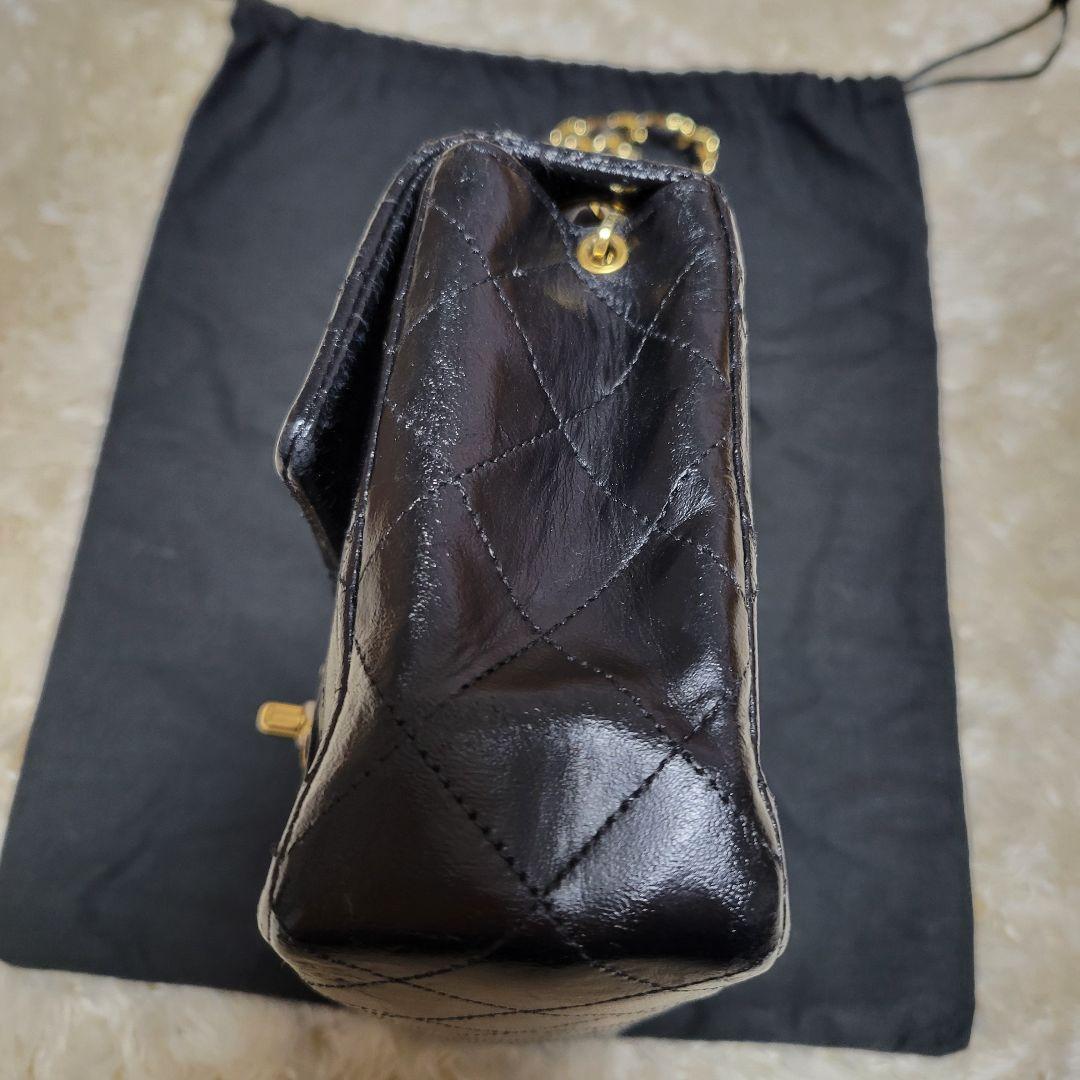 CHANEL ミニマトラッセ　ブラック レザーショルダーバッグ