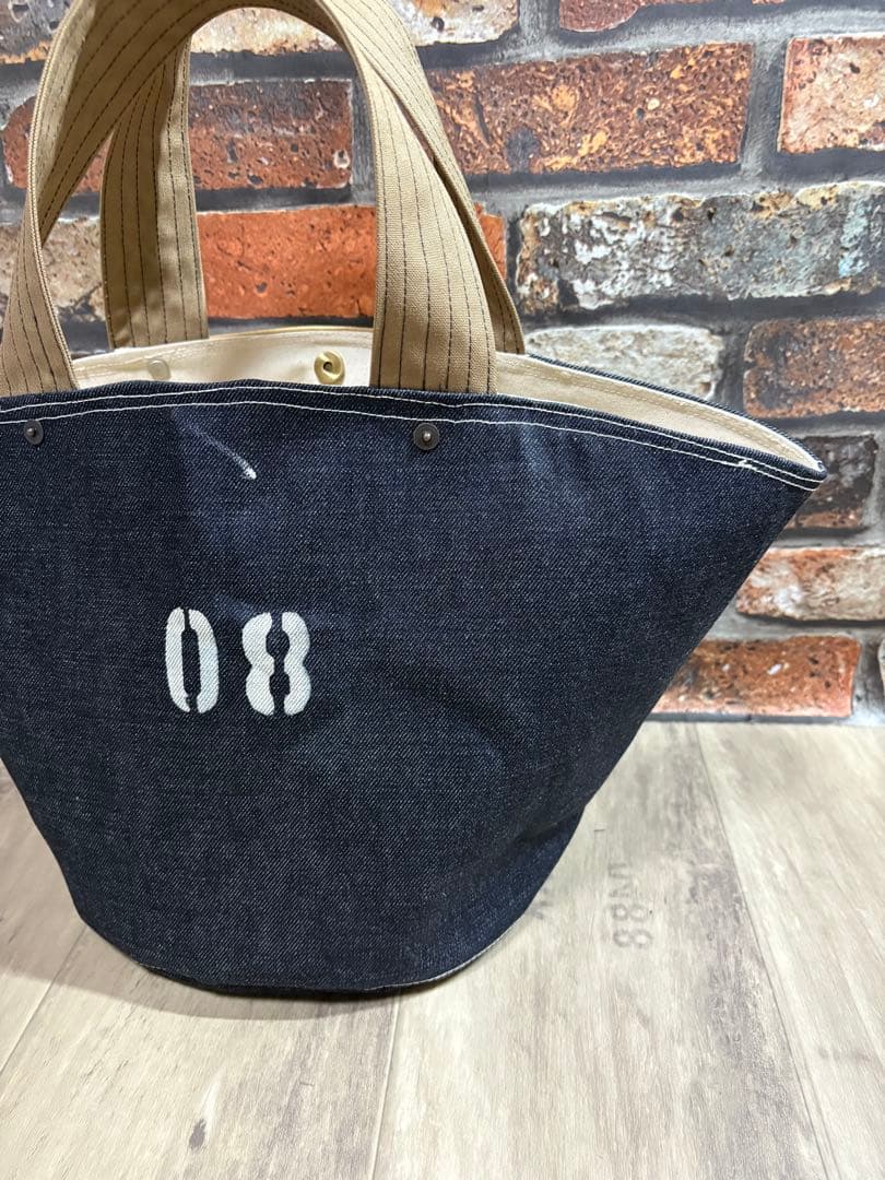 デニムリメイク　大きい丸底トートバッグ