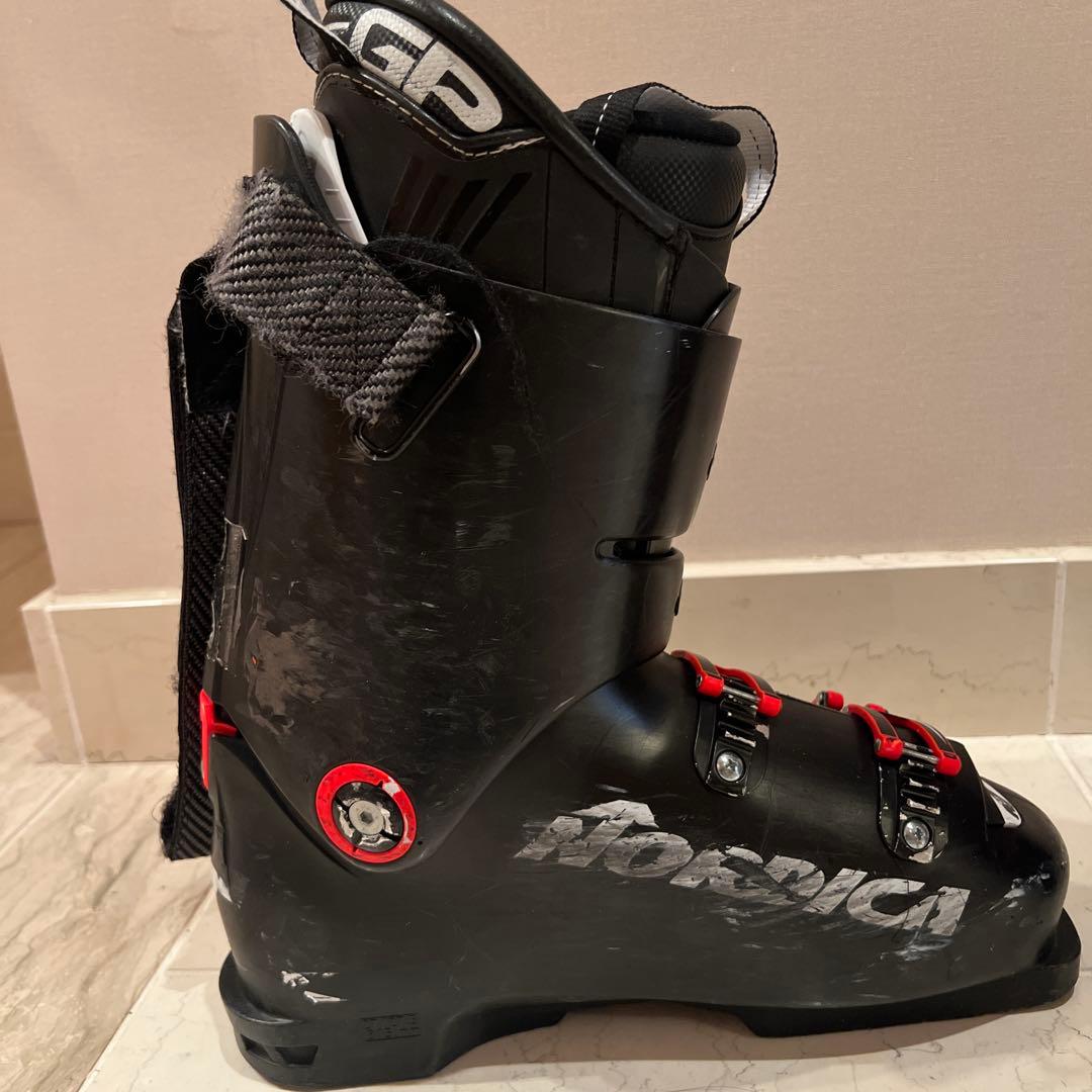 Nordica Dobermann GP110スキーブーツ