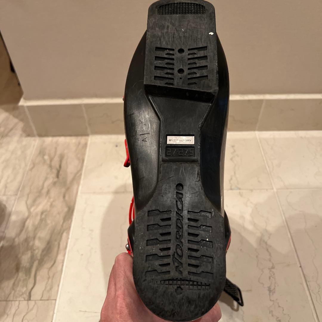 Nordica Dobermann GP110スキーブーツ