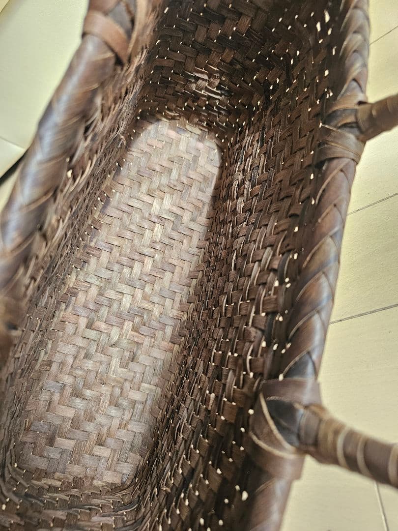 山葡萄ハンドメイドカゴバッグ