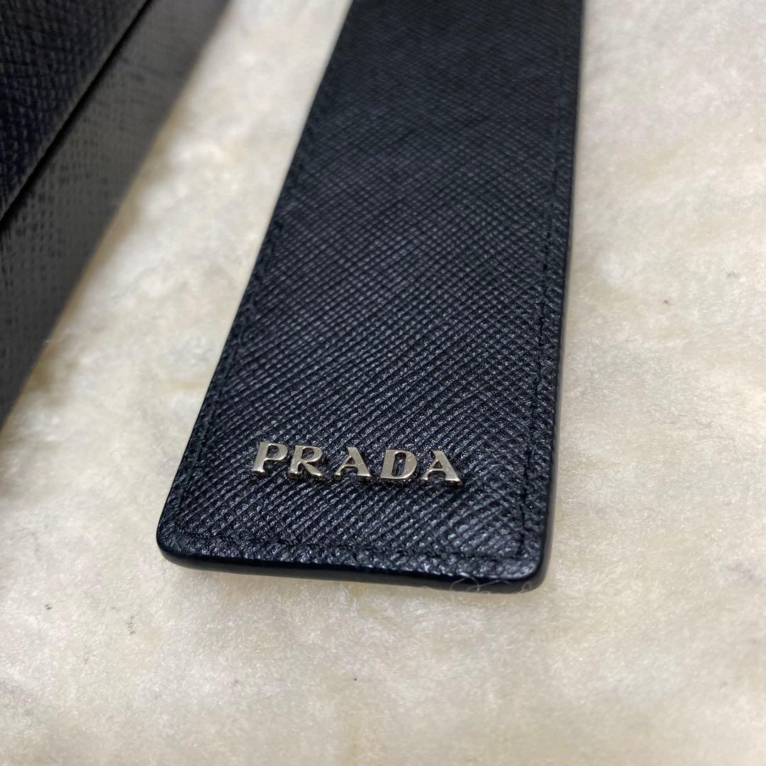 美品　プラダ　PRADA　キーホルダー　キーリング　レザー