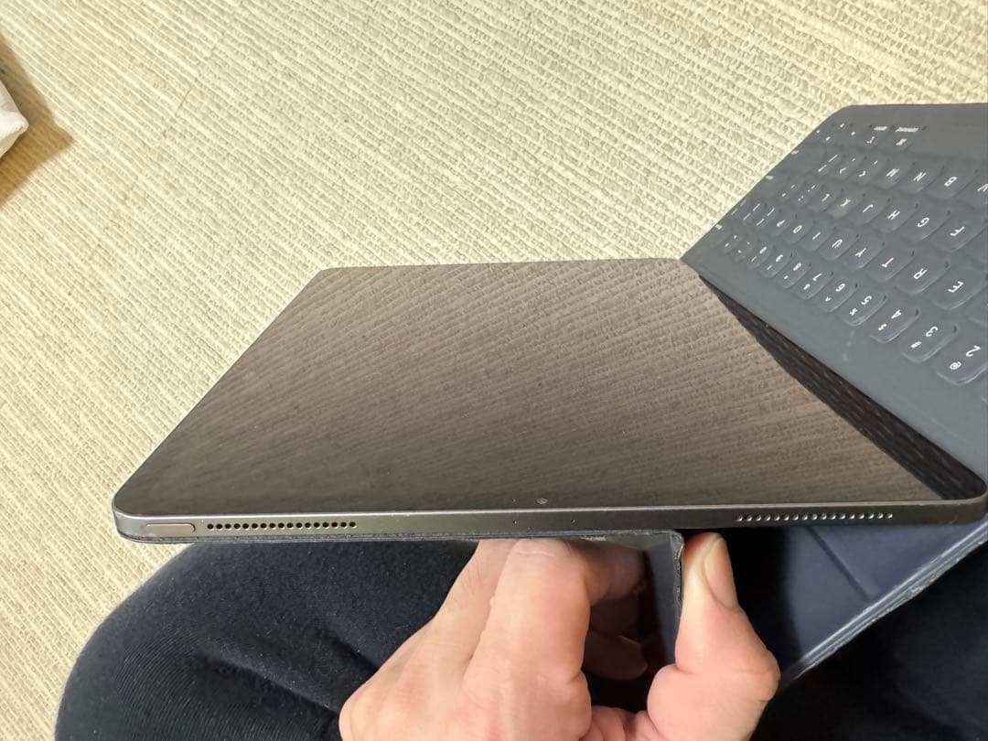 iPad pro 12.9 第3世代 64GB キーボードfolio付き