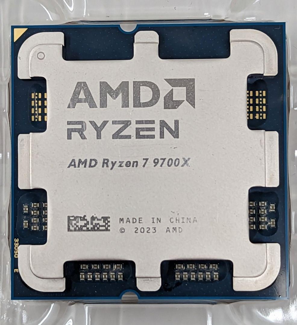 中古 AMD Ryzen7 9700X バルク ライゼン AM5