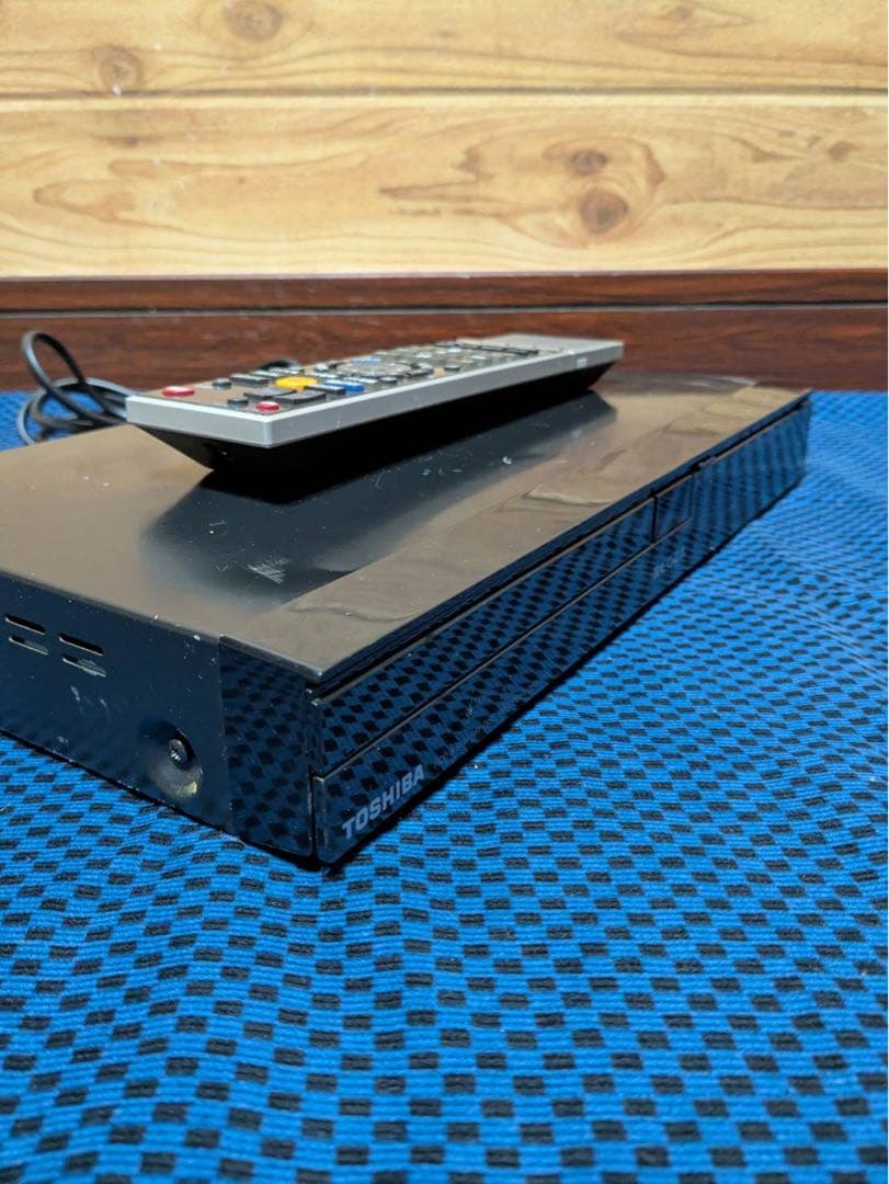 TOSHIBA REGZA ブルーレイレコーダー リモコン付き