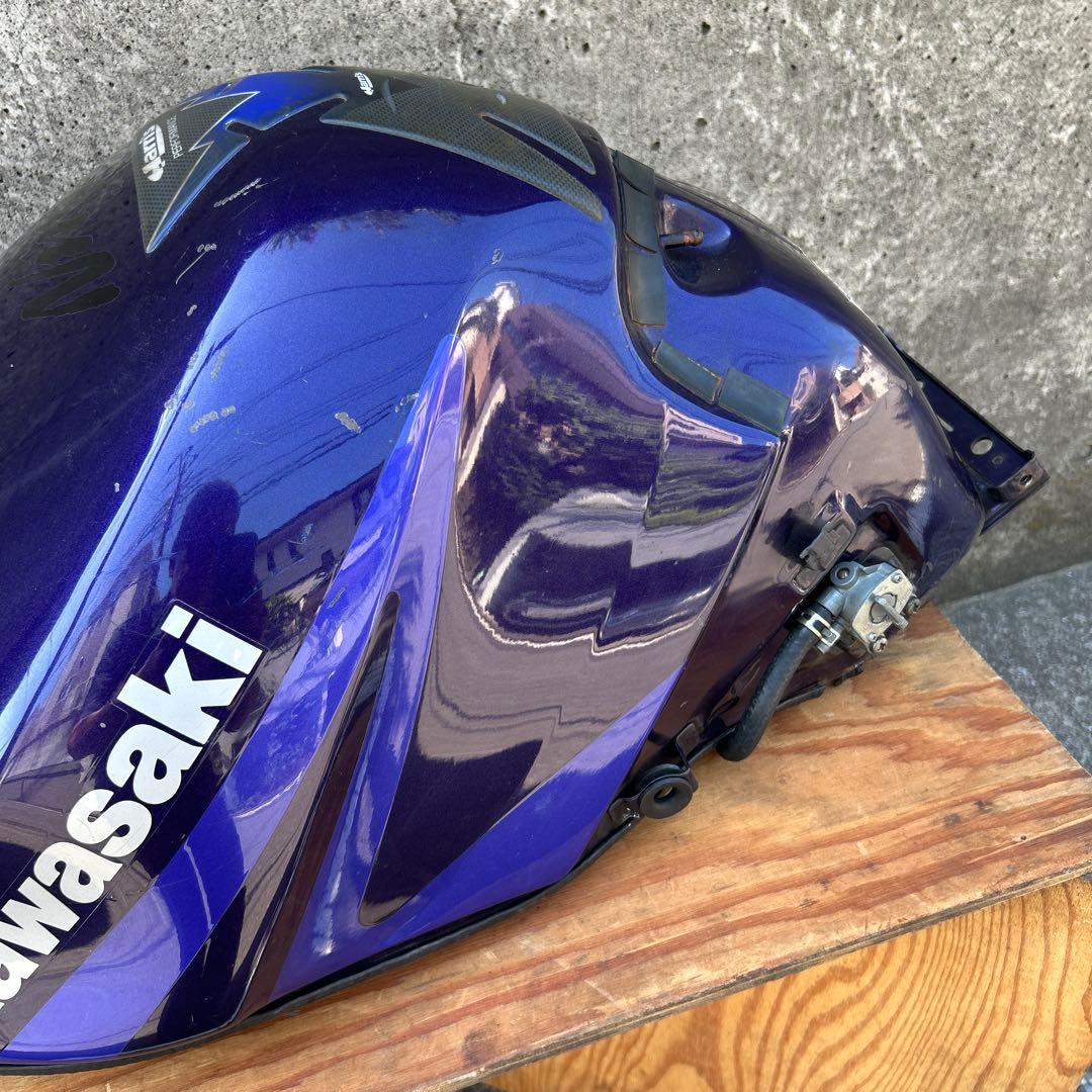 ZZR1100C ガソリンタンク