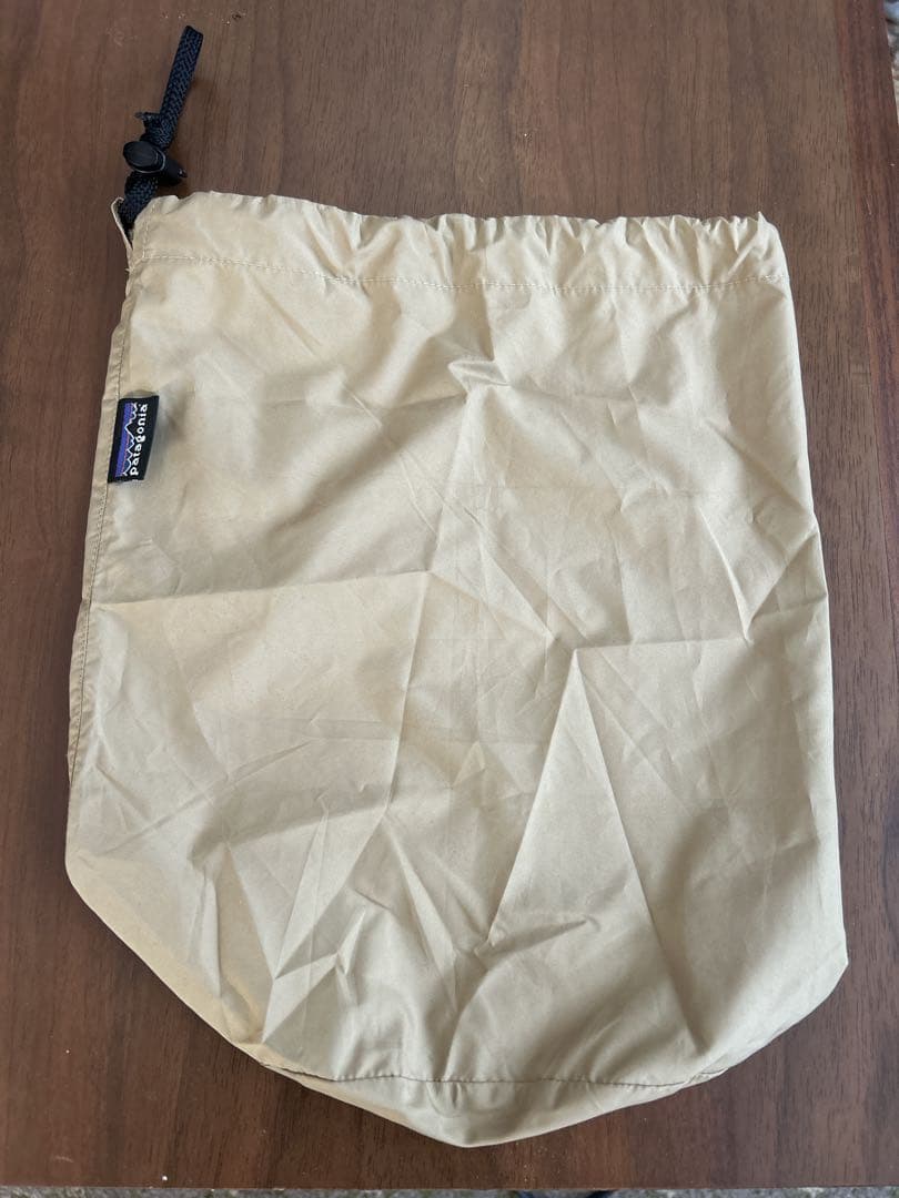 patagonia men'sダウンベスト Lサイズ 赤/青