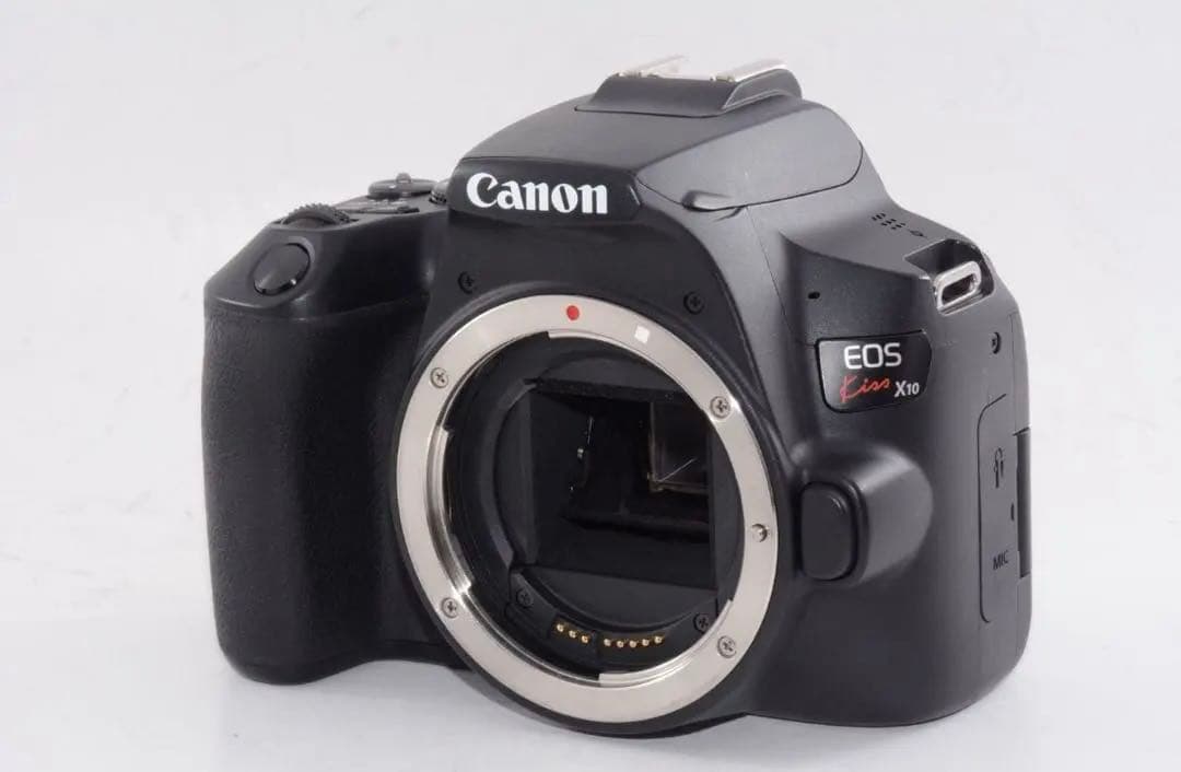 Canon EOS Kiss X10本体 + レンズ75-300mm