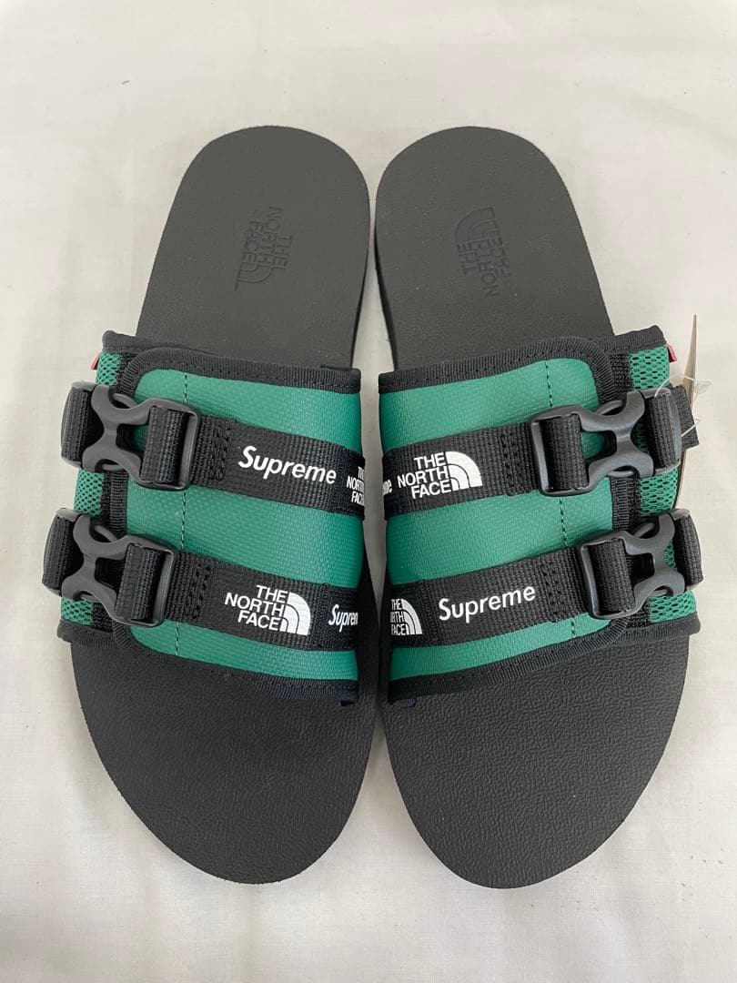 knmen150-0269 Svpreme×THENORTHFACE サンダル