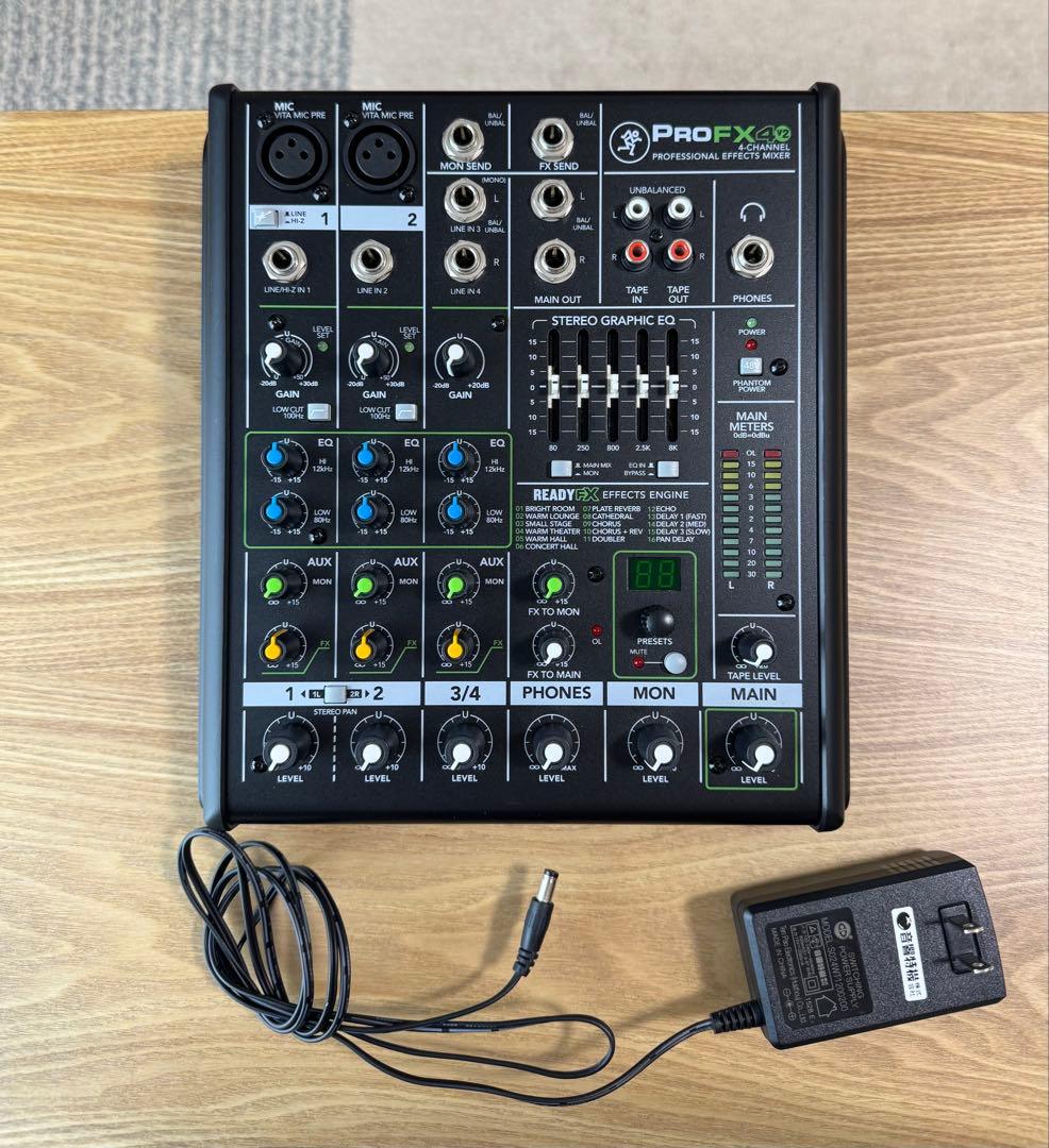 MACKIE ProFX4v2 アナログミキサー