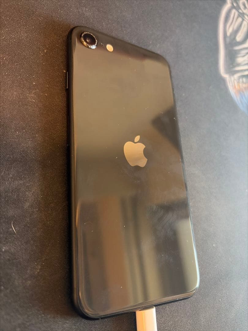 iPhone SE（第2世代）64GB ブラック