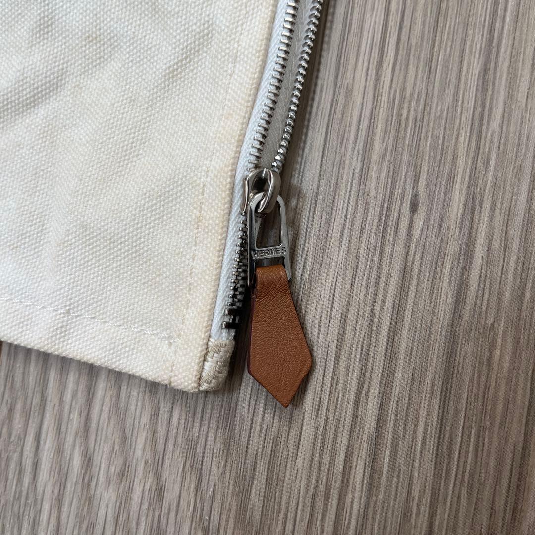 HERMES Bain ホワイトクラッチバッグ