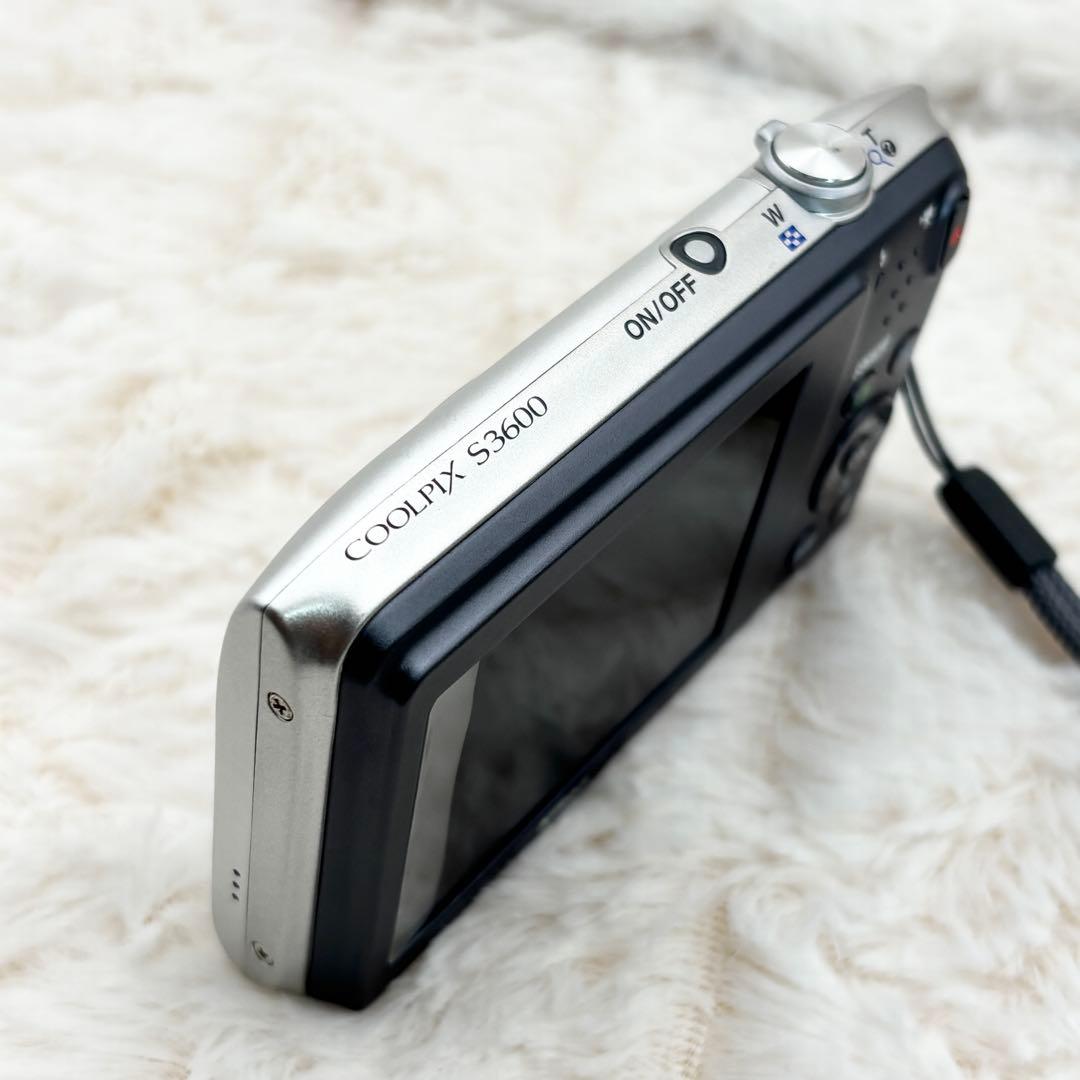 Nikon COOLPIX S3600 シルバー 訳あり