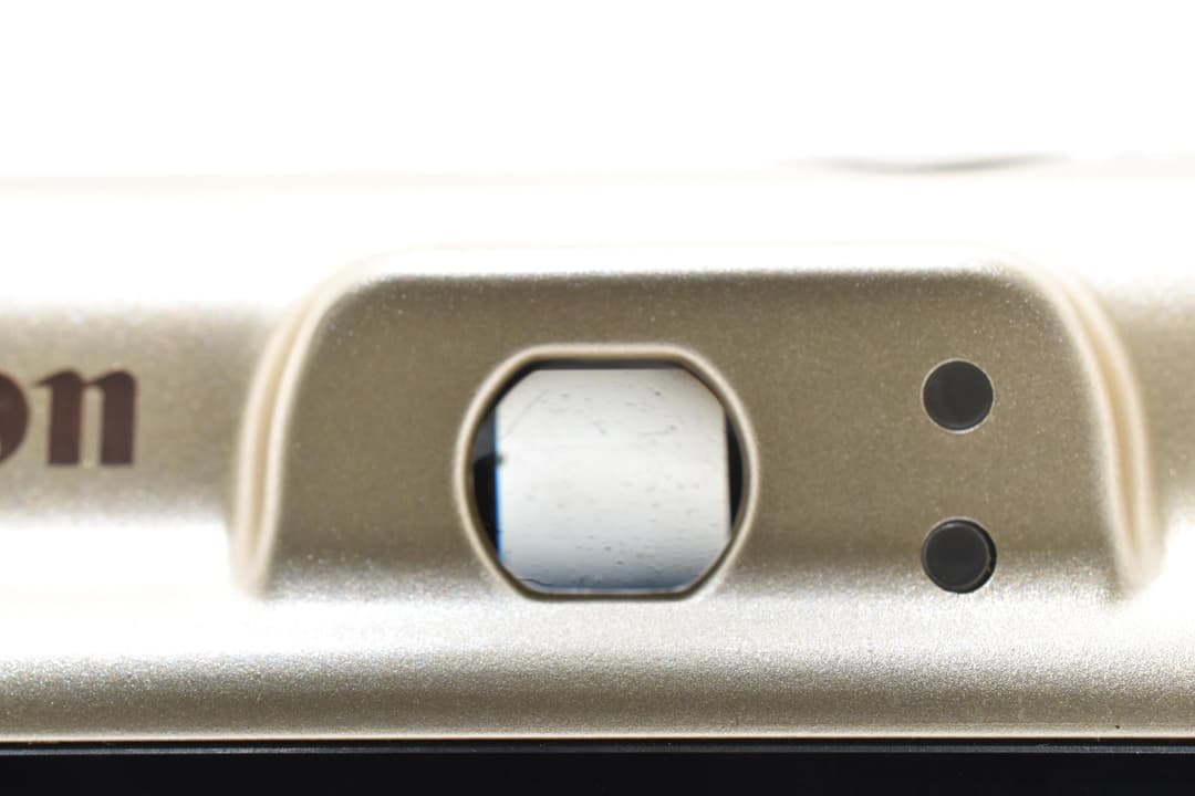 デジタルカメラ Canon PowerShot A1000 IS PC1309 0374