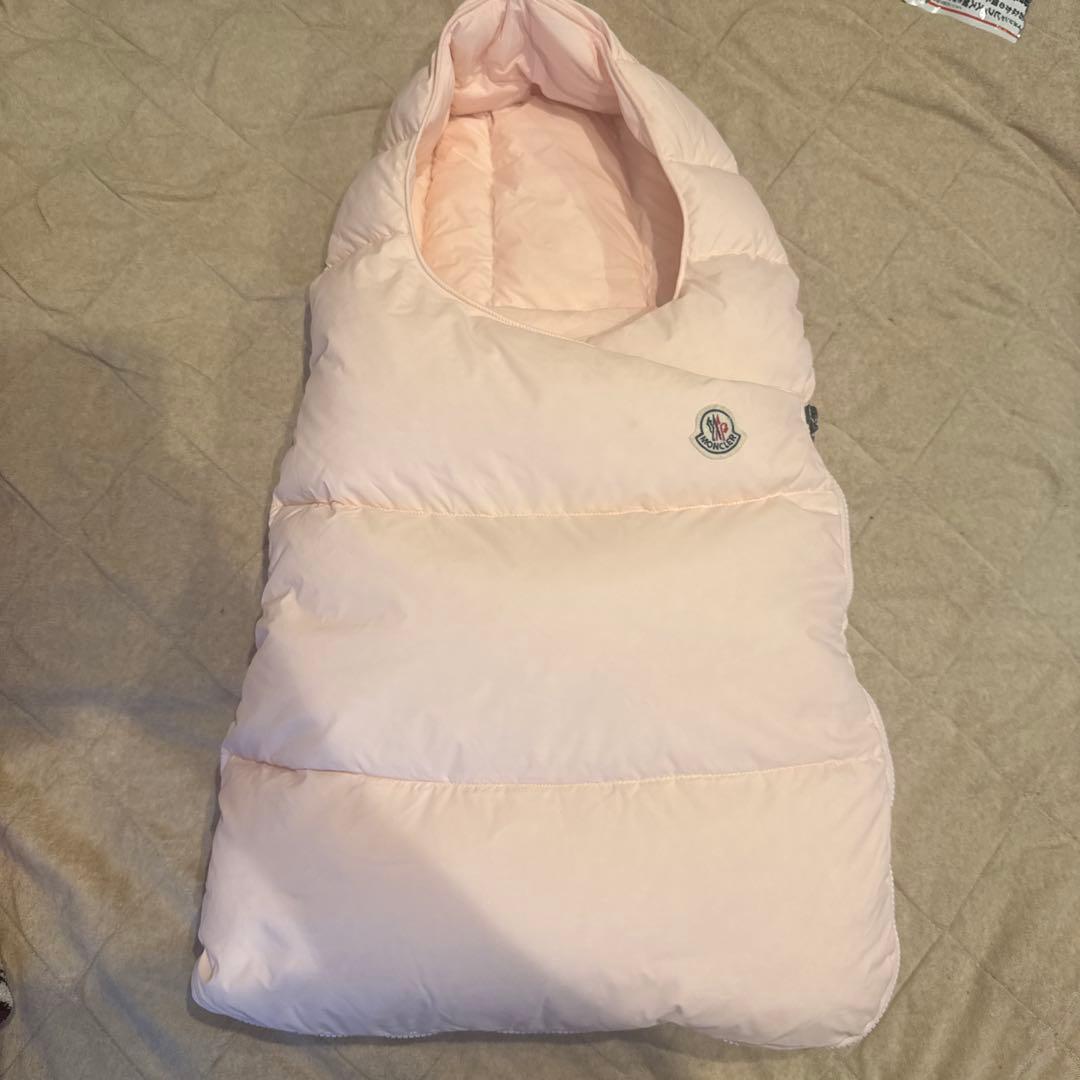 MONCLER ピンク おくるみ 212009 049383