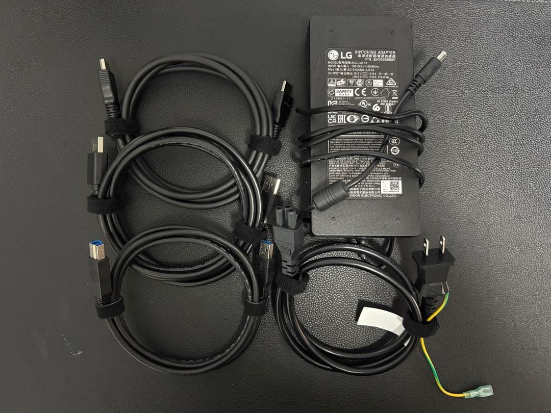 LG UltraGear モニター 本体